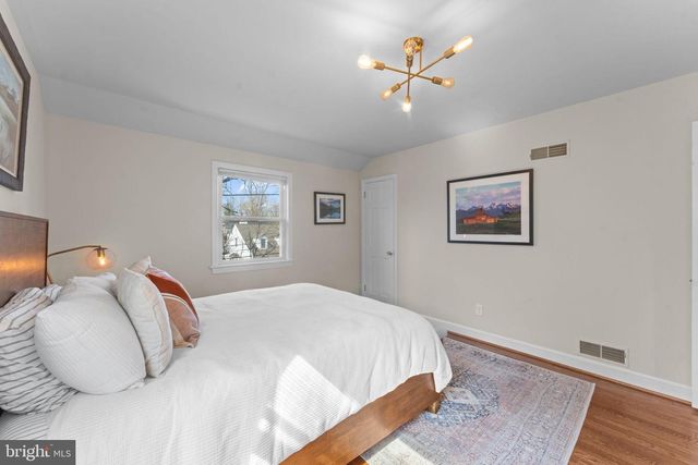 1604 HIGHLAND DR, Silver Spring, MD 20910