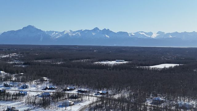 5560 N Suslositna Street, Wasilla, AK 99654