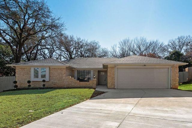 903 Elmwood Court, Euless, TX 76039