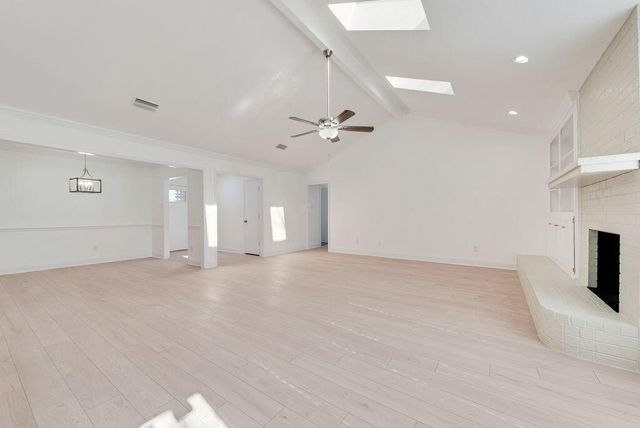 903 Elmwood Court, Euless, TX 76039