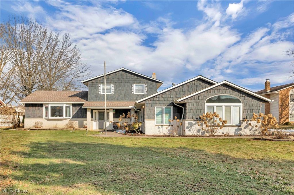 563 N Carpenter Road, Brunswick, OH 44212