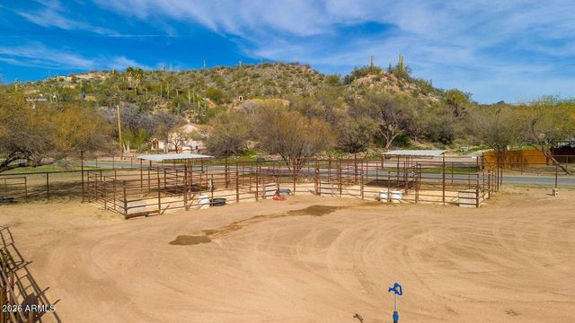 37115 S RINCON Road, Wickenburg, AZ 85390