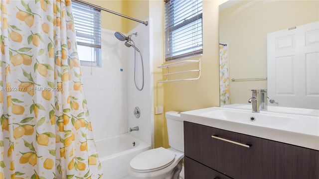 16365 NW 15th St, Pembroke Pines, FL 33028