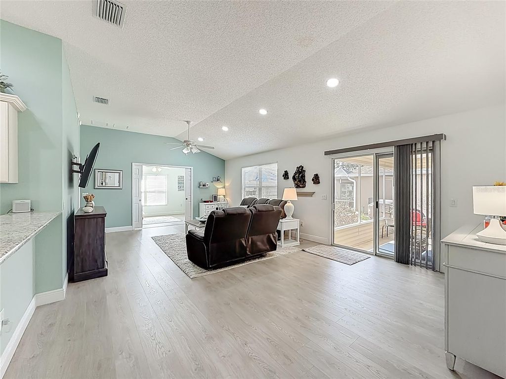 Image 13 of property listing at Address unavailable.