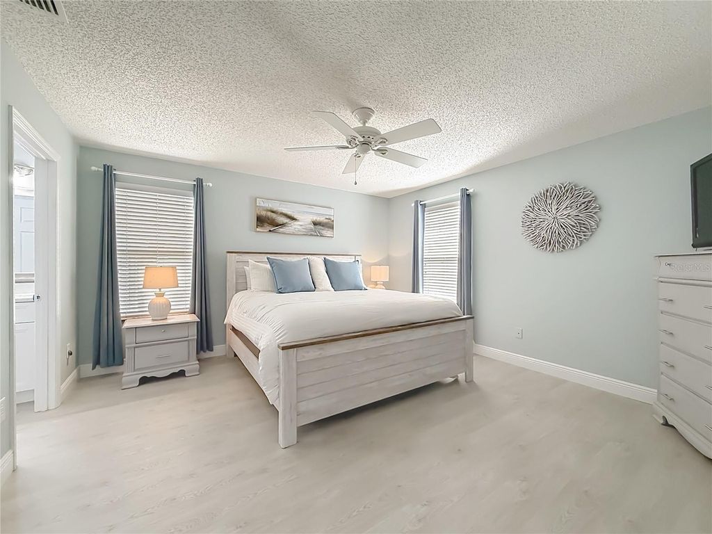 Image 26 of property listing at Address unavailable.