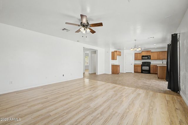 4732 W GINGER Avenue, Coolidge, AZ 85128