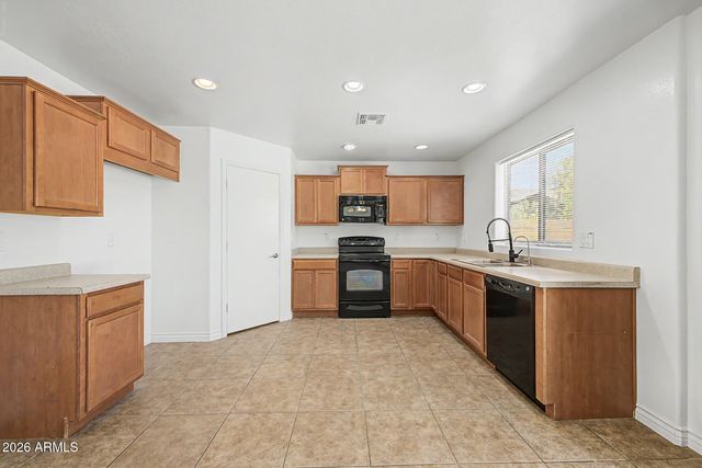 4732 W GINGER Avenue, Coolidge, AZ 85128