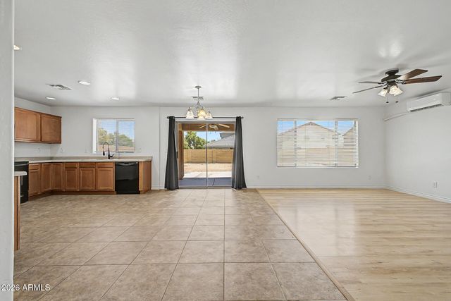 4732 W GINGER Avenue, Coolidge, AZ 85128