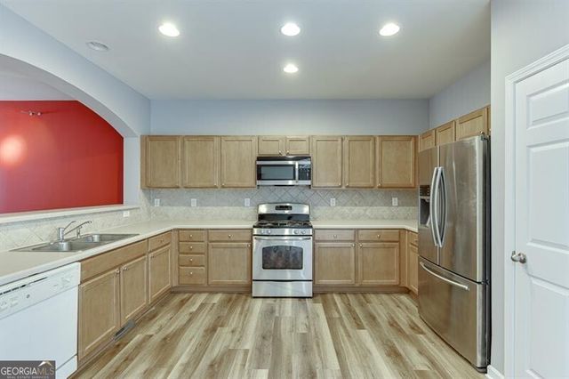 805 Tulip Poplar Way, Lawrenceville, GA 30044