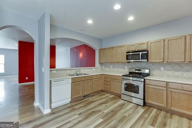 805 Tulip Poplar Way, Lawrenceville, GA 30044