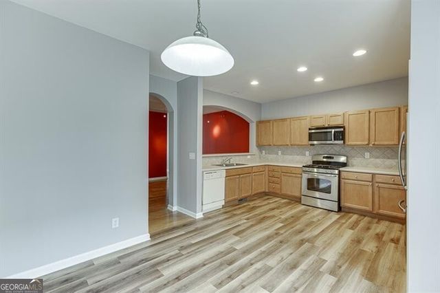 805 Tulip Poplar Way, Lawrenceville, GA 30044