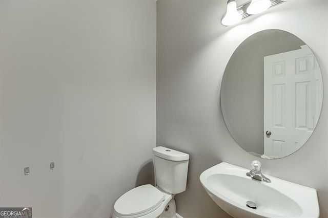 805 Tulip Poplar Way, Lawrenceville, GA 30044