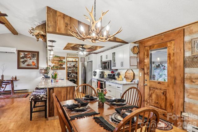 782 Setzer Cove Road, Maggie Valley, NC 28751