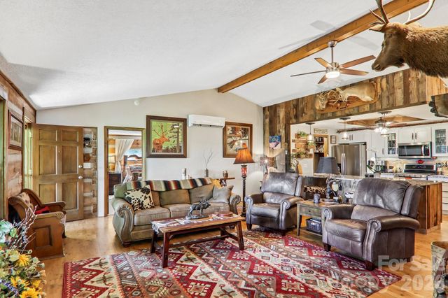 782 Setzer Cove Road, Maggie Valley, NC 28751