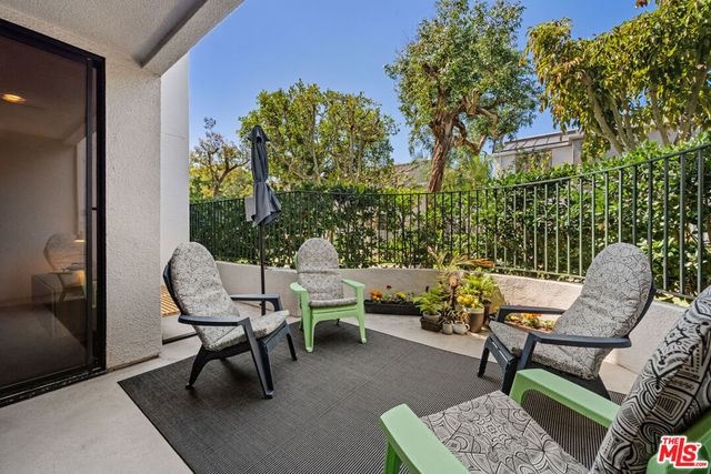 2960 Neilson Way 103, Santa Monica, CA 90405