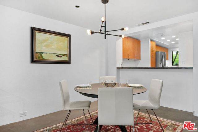 2960 Neilson Way 103, Santa Monica, CA 90405