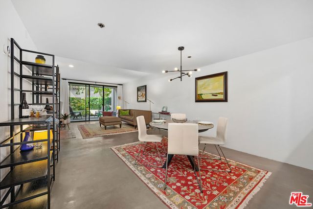 2960 Neilson Way 103, Santa Monica, CA 90405