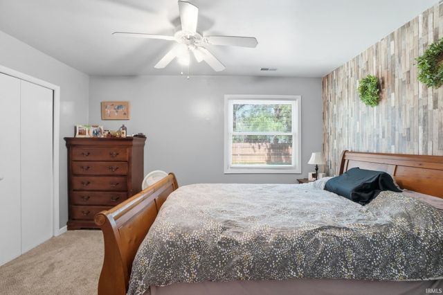 9002 Hemphill Drive, Fort Wayne, IN 46819