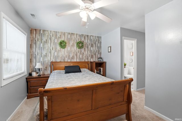 9002 Hemphill Drive, Fort Wayne, IN 46819