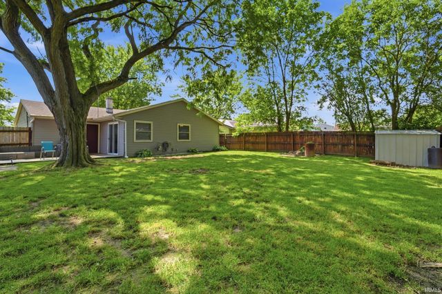 9002 Hemphill Drive, Fort Wayne, IN 46819