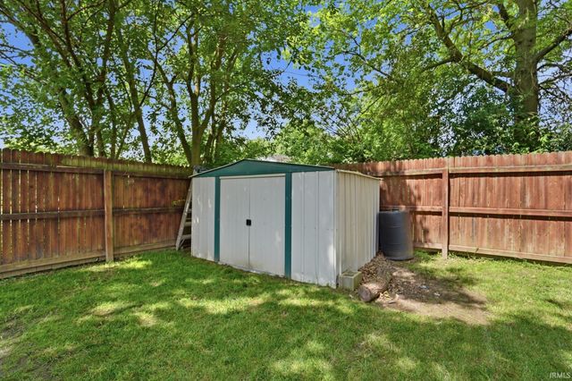 9002 Hemphill Drive, Fort Wayne, IN 46819