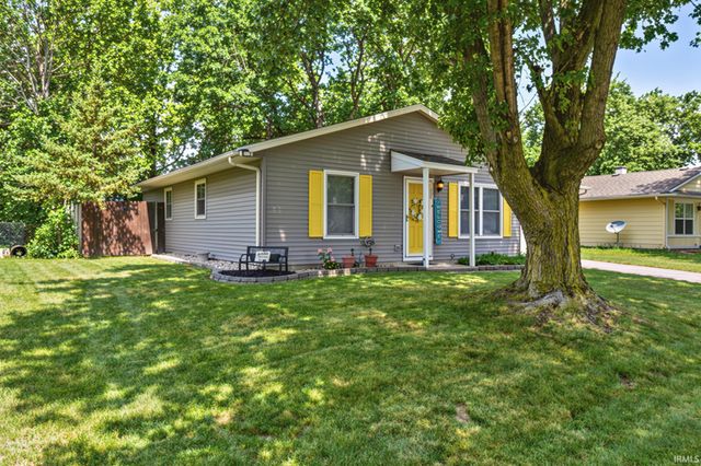 9002 Hemphill Drive, Fort Wayne, IN 46819
