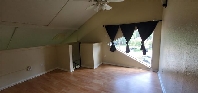 12900 Walden Road 422D, Montgomery, TX 77356