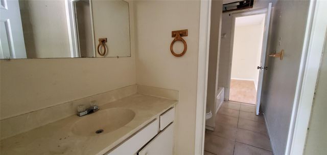 12900 Walden Road 422D, Montgomery, TX 77356