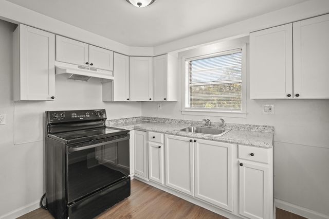 105 W Linney Street, Dayton, TX 77535