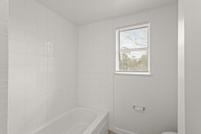 105 W Linney Street, Dayton, TX 77535