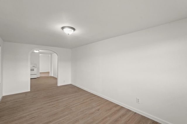 105 W Linney Street, Dayton, TX 77535