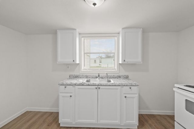105 W Linney Street, Dayton, TX 77535