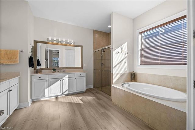 6821 Il Regalo CIR, Naples, FL 34109