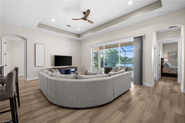 6821 Il Regalo CIR, Naples, FL 34109