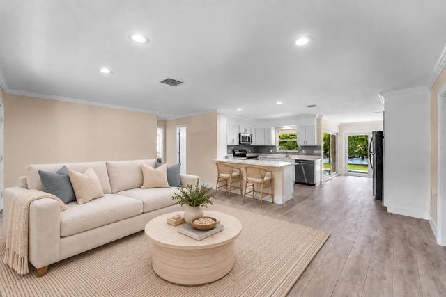 638 Shore Drive, Boynton Beach, FL 33435