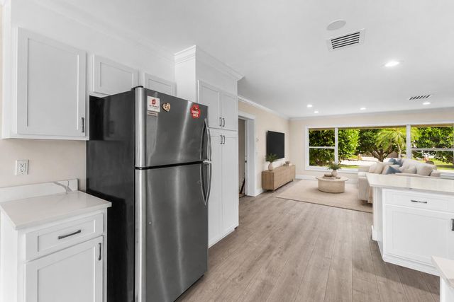 638 Shore Drive, Boynton Beach, FL 33435