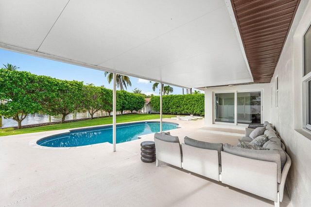 638 Shore Drive, Boynton Beach, FL 33435
