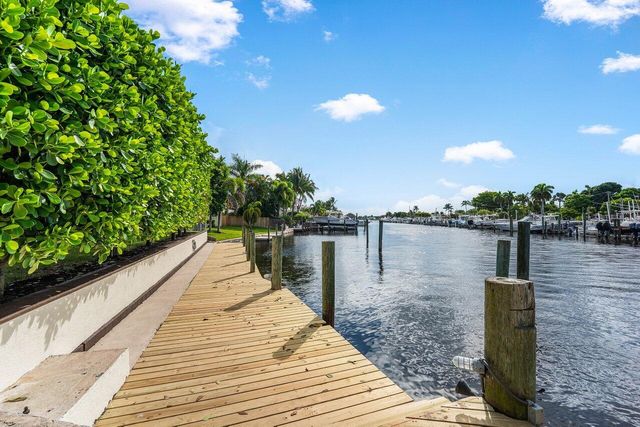 638 Shore Drive, Boynton Beach, FL 33435
