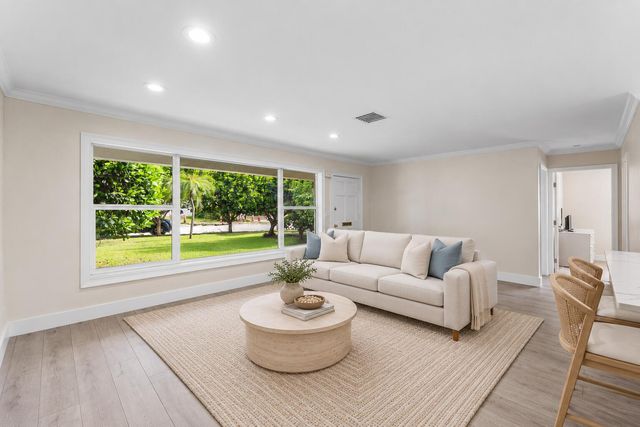 638 Shore Drive, Boynton Beach, FL 33435