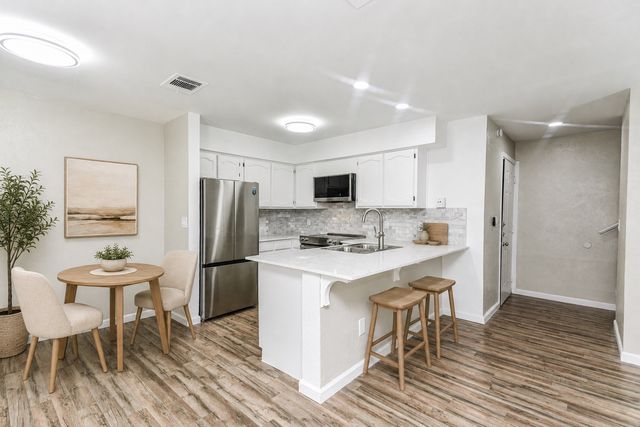 3022 Forest Lane 218, Dallas, TX 75234