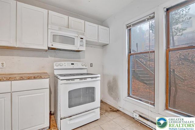 417 Hickory Drive, Jackson Twp, PA 18372