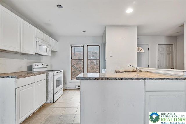 417 Hickory Drive, Jackson Twp, PA 18372