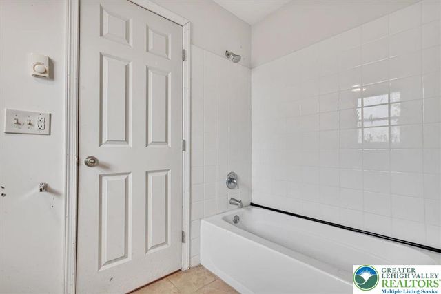 417 Hickory Drive, Jackson Twp, PA 18372