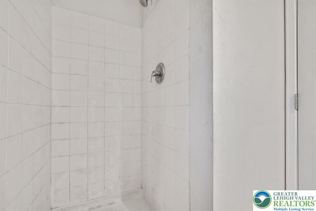 417 Hickory Drive, Jackson Twp, PA 18372