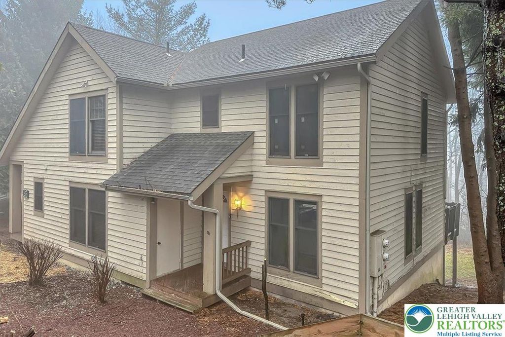 417 Hickory Drive, Jackson Twp, PA 18372