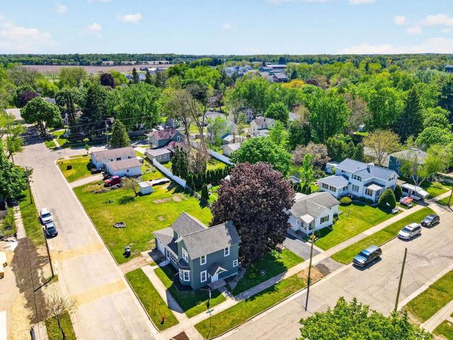 101 Broadway Street, Stoughton, WI 53589