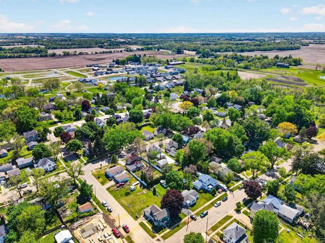 101 Broadway Street, Stoughton, WI 53589