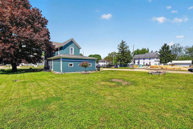 101 Broadway Street, Stoughton, WI 53589