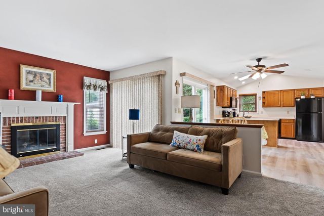 140 N THISTLEDOWN DR, Palmyra, PA 17078