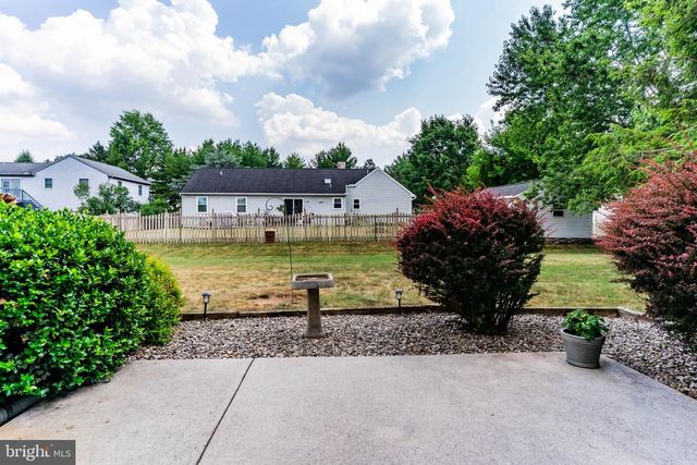 140 N THISTLEDOWN DR, Palmyra, PA 17078